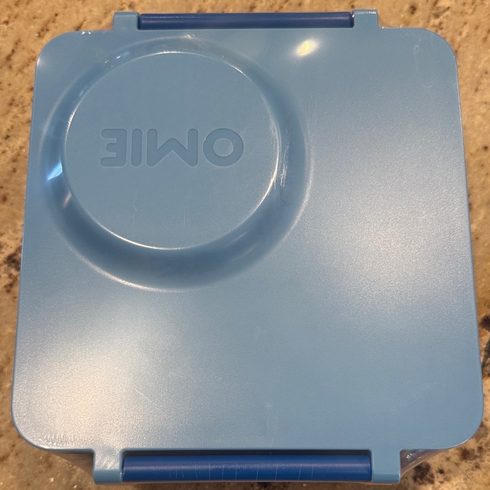 OMIE Light Blue Bento-Style Food Storage Box